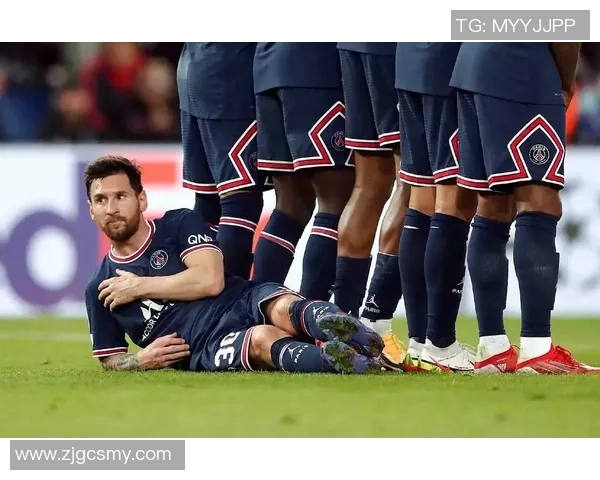 深圳足球队战术之争引发热议球迷与专家各执己见探讨未来方向